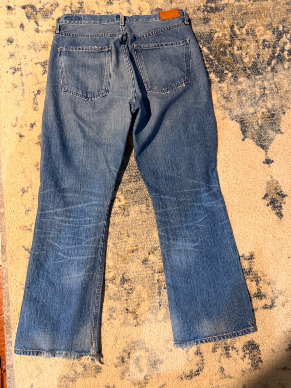The citizens of Humanity Estella High Rise Ankle Flare Jean. - Picture 9 of 10